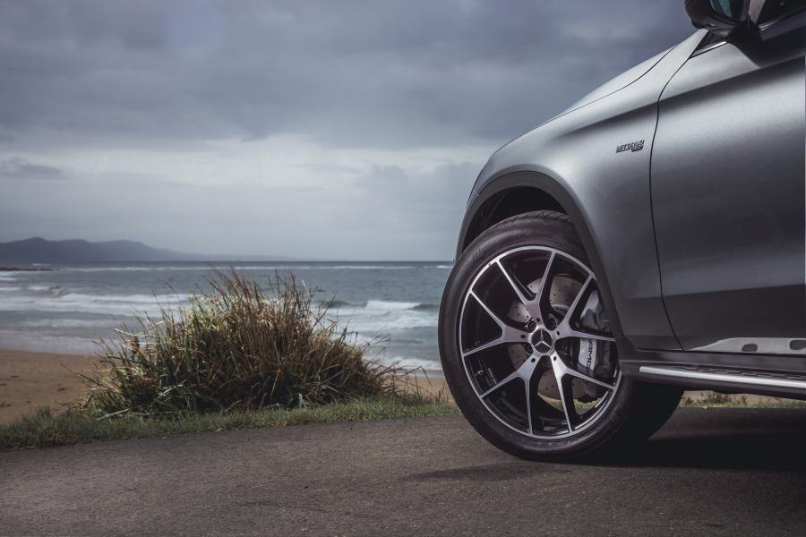Колеса Mercedes-AMG GLC43 4Matic Coupe (C253) 2020 года  (AU) (фото 25 из 40)